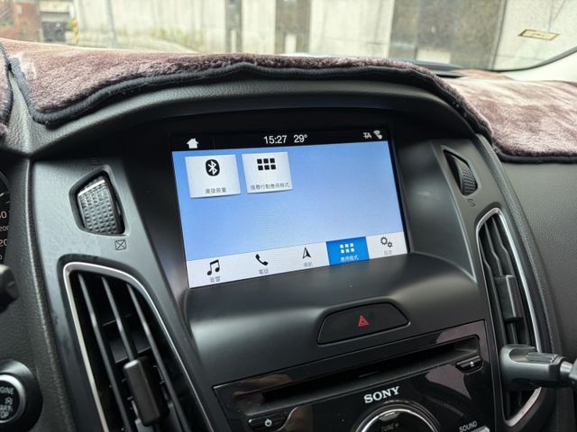 2018年式 天窗頂級運動版 I-KEY 定速巡航 換檔撥片 倒車顯影 藍芽 盲點偵測 儀錶板資訊幕  第7張相片