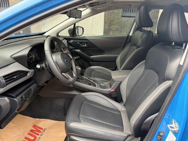 i-S EyeSight版 天窗 電動椅 電尾門 360環景 電子後視鏡 自動停車 雙區恆溫空調 抬頭顯示器 僅跑4萬  第5張相片