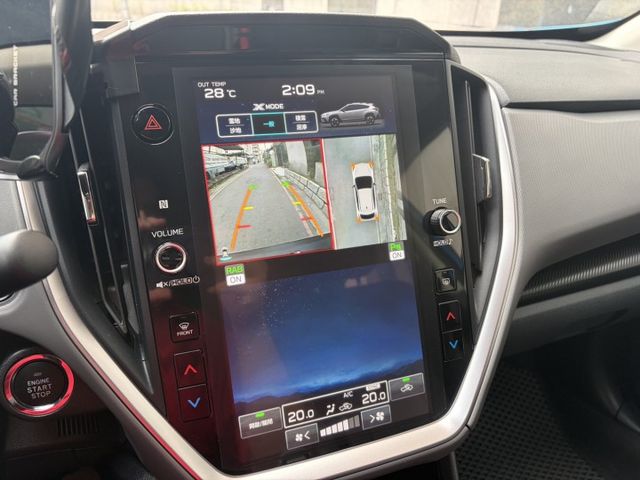 i-S EyeSight版 天窗 電動椅 電尾門 360環景 電子後視鏡 自動停車 雙區恆溫空調 抬頭顯示器 僅跑4萬  第10張相片