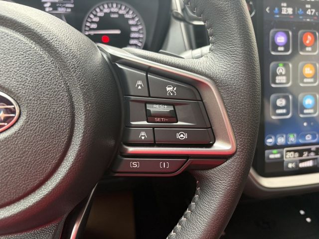 i-S EyeSight版 天窗 電動椅 電尾門 360環景 電子後視鏡 自動停車 雙區恆溫空調 抬頭顯示器 僅跑4萬  第14張相片