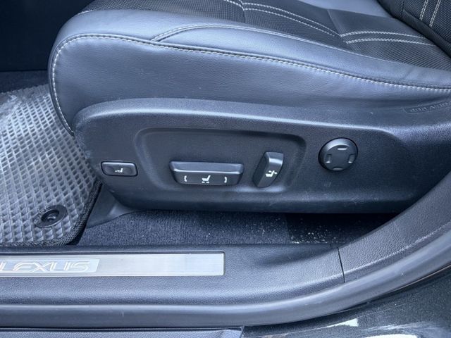 旗艦版 電動通風座椅 電尾門 全景天窗 全速域ACC 衛星導航 360環景 抬頭顯示器 固定原廠保養  第7張相片