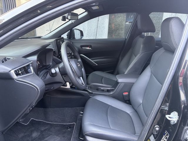 豪華版 WIFI主機 儀表資訊幕 恆溫空調 全速域ACC 倒車雷達 感應頭燈 循跡防滑 固定原廠保養  第4張相片