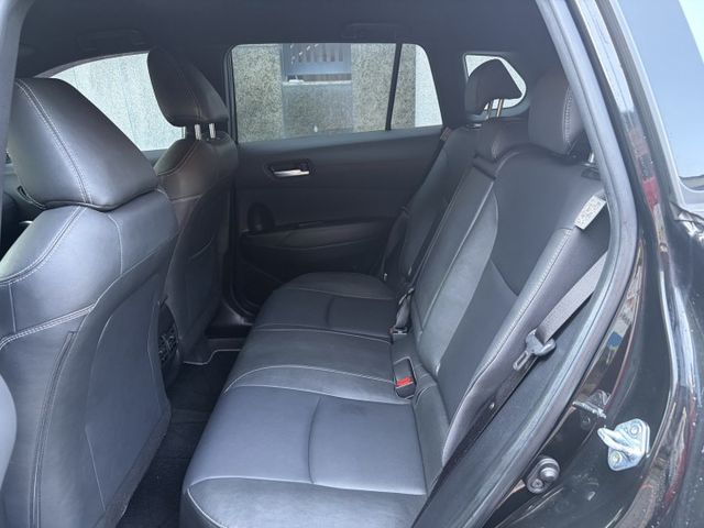 豪華版 WIFI主機 儀表資訊幕 恆溫空調 全速域ACC 倒車雷達 感應頭燈 循跡防滑 固定原廠保養  第5張相片