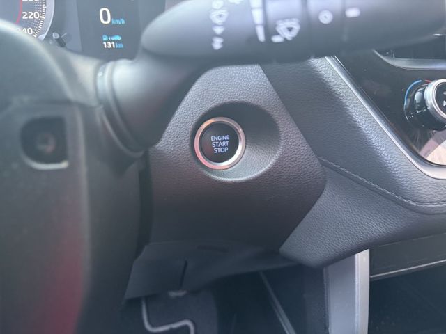 豪華版 WIFI主機 儀表資訊幕 恆溫空調 全速域ACC 倒車雷達 感應頭燈 循跡防滑 固定原廠保養  第10張相片