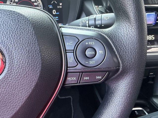 豪華版 WIFI主機 儀表資訊幕 恆溫空調 全速域ACC 倒車雷達 感應頭燈 循跡防滑 固定原廠保養  第12張相片