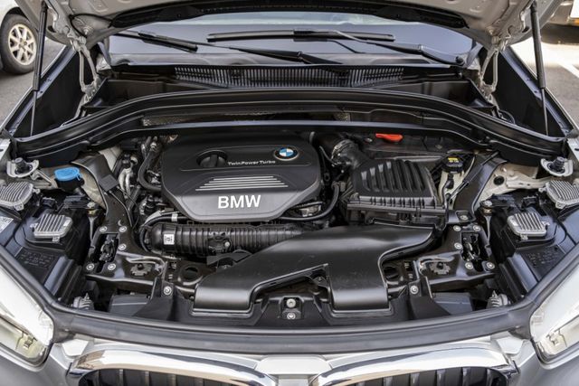 2016年 X1 SDRIVE20I頂級版 全景天窗 8速手自排 定速 LED頭燈 電動尾門 倒車顯影 僅跑7萬多  第6張相片