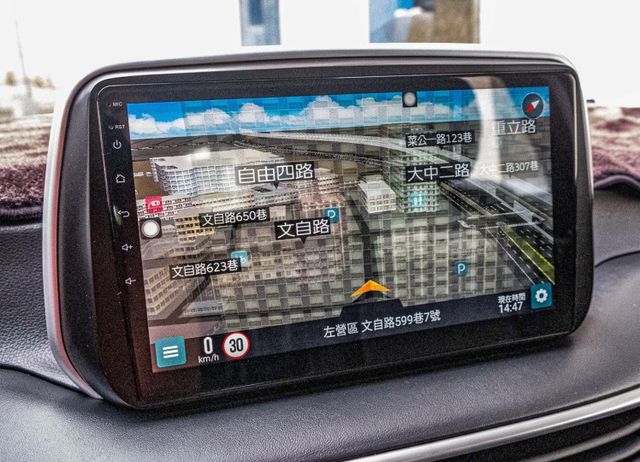 豪華版 ACC跟車 定速巡航 I-KEY 電動椅 盲點偵測 衛星導航 多功能方向盤 升級安卓影音 四輪全新胎  第11張相片