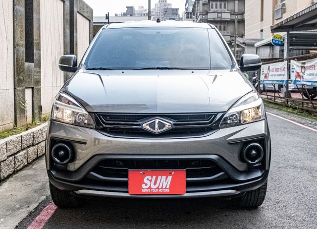 Zinger貨卡晶鑽型 定速巡航 倒車雷達 電子後視鏡 17吋圈 加裝升縮捲簾 載重700公斤 僅跑3萬多公里  第2張相片