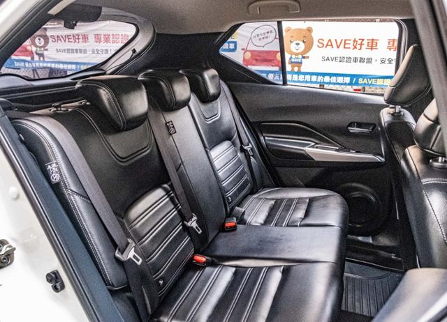 2022年式 智行旗艦版 定速巡航 恆溫空調 360環景 倒車顯影 加裝電子後視鏡 原廠8年保固中 僅跑7萬多  第9張相片