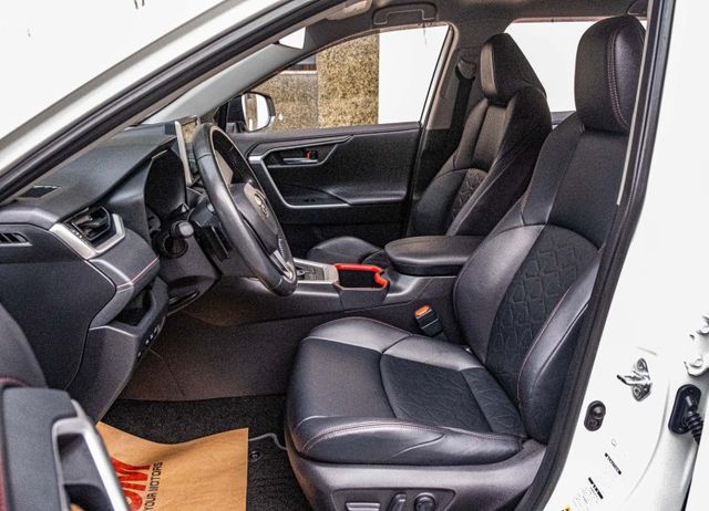 躍野冒險版 4WD 電動座椅 電尾門 全彩數位儀表 360環景 衛星導航 全速域ACC 原廠保固中  第7張相片