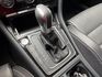 2018年式 Golf R版 電動天窗 電動椅 數位儀表 衛星導航 倒車顯影 雙區恆溫空調 I-Key 僅跑7萬多公里  第10張縮圖
