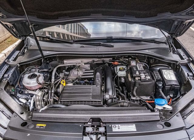 2017年式 新款1.4CL頂級版 12向電動椅 電動尾門 倒車顯影 I-Key 電子手剎車 僅跑10萬  第5張相片