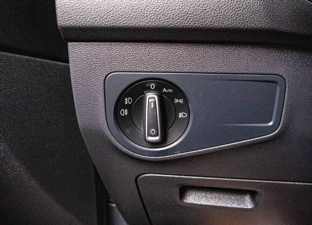 2017年式 新款1.4CL頂級版 12向電動椅 電動尾門 倒車顯影 I-Key 電子手剎車 僅跑10萬  第18張相片