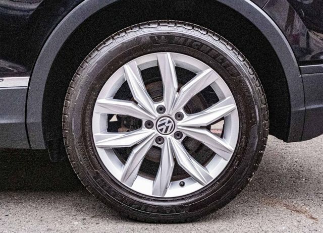 2017年式 新款1.4CL頂級版 12向電動椅 電動尾門 倒車顯影 I-Key 電子手剎車 僅跑10萬  第20張相片
