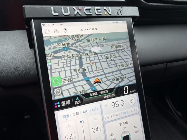 5人亮點版 電動座椅 電尾門 衛星導航 360環景 數位儀表 僅跑3萬多公里 原廠保固中  第6張相片