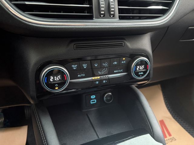 EcoBoost 180旗艦版 全景天窗 電動椅 電尾門 盲點偵測 衛星導航 倒車顯影 雙區恆溫空調 僅跑5萬多公里  第9張相片