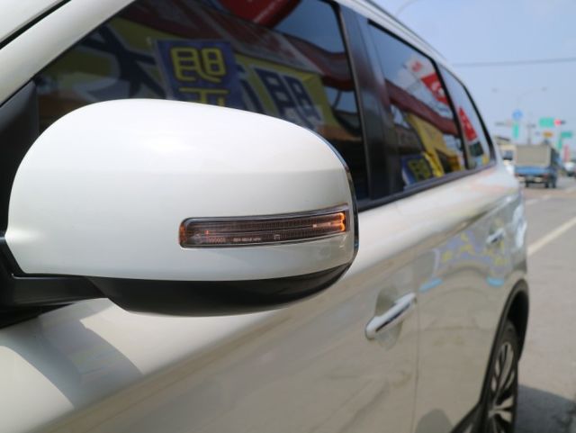 【僅跑４萬 全車原鈑件】７安｜CARPLAY｜I-KEY｜ACC跟車｜車道偏移輔助｜導航｜倒車顯影｜後座出風｜方向盤快控  第5張相片