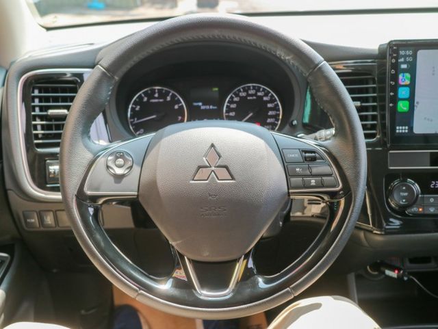 【僅跑４萬 全車原鈑件】７安｜CARPLAY｜I-KEY｜ACC跟車｜車道偏移輔助｜導航｜倒車顯影｜後座出風｜方向盤快控  第13張相片