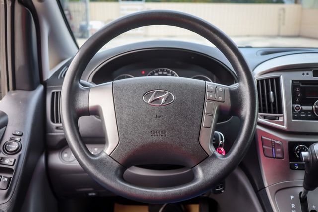 【19年式小改款 全車原鈑件】柴油渦輪引擎│後座出風│定速巡航│胎壓偵測│ISOFIX│前後行車紀錄器│ABS│車側滑門  第11張相片