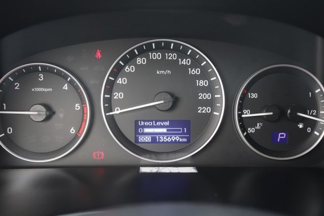【19年式小改款 全車原鈑件】柴油渦輪引擎│後座出風│定速巡航│胎壓偵測│ISOFIX│前後行車紀錄器│ABS│車側滑門  第12張相片