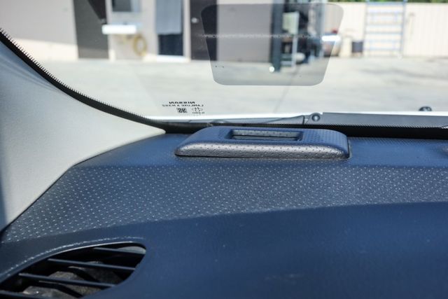 【稀少七人座 一手車原廠保養】I-KEY│全車原鈑件│自動啟閉頭燈│抬頭顯示器│ABS│前後霧燈│恆溫空調│  第13張相片