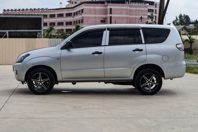 【雅緻自排 商旅兩用車】里程保證│衛星導航│倒車顯影│CARPLAY│USB輸入│行車紀錄器│鋁圈│BOS煞車輔助  第3張相片