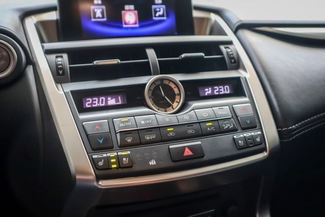 【豪華版NX200T 全原鈑件】I-KEY│渦輪引擎│電動尾門│冷熱通風椅│雙電動座椅│倒車顯影│後座出風│ISOFIX  第16張相片