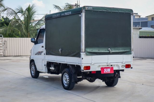 【僅跑 8萬 全車原鈑件】三面篷│胎壓偵測│前後行車紀錄器│USB│霧燈│倒車顯影│  第3張相片