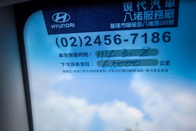 【1.6渦輪引擎 僅跑５萬９】原廠保養│原鈑件│I-KEY│衛星導航│倒車顯影│後座出風│ISOFIX│電動椅│雙區恆溫  第14張相片