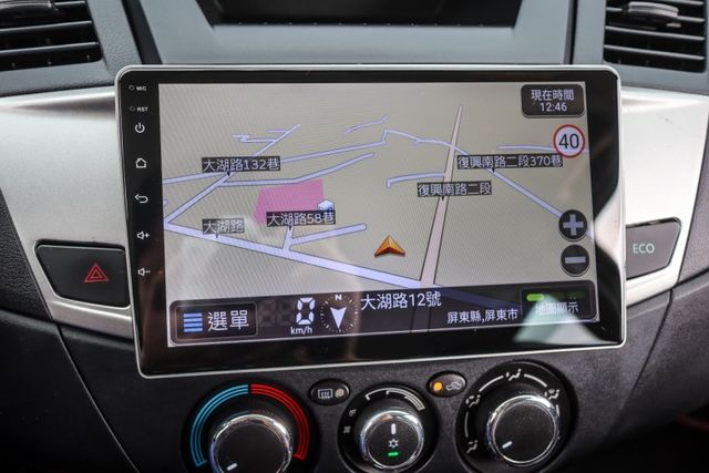 【精緻影音版 全車原鈑件】里程保證│衛星導航│倒車顯影│定速巡航│ISOFIX│後座獨立空調│胎壓偵測│自動感應頭燈  第13張相片