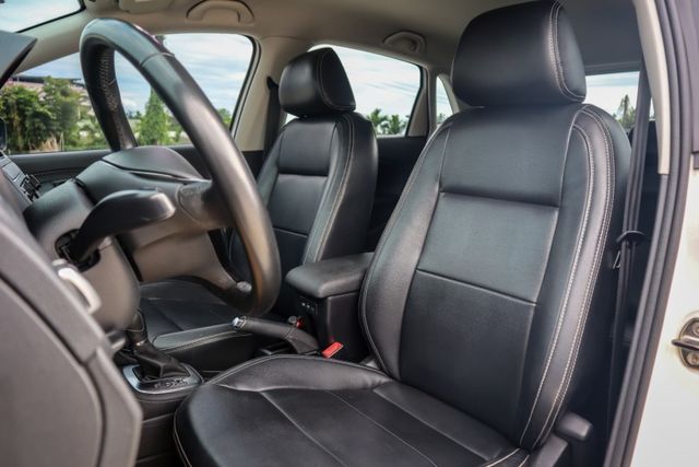 【日本愛信６速變速箱 全車原鈑件】最頂級HL版│衛星導航│ISOFIX│恆溫空調│USB│倒車雷達│ABS煞車輔助│藍芽  第7張相片