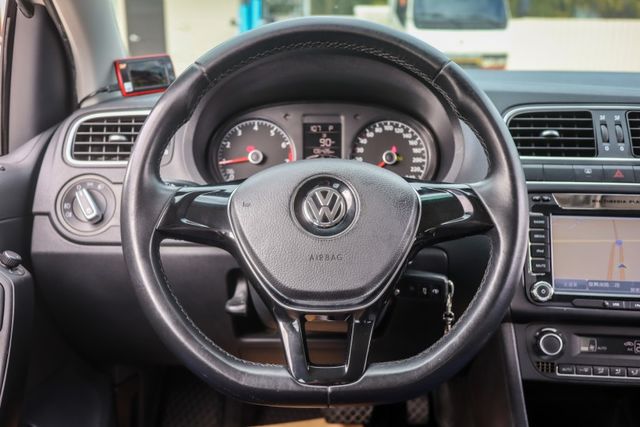 【日本愛信６速變速箱 全車原鈑件】最頂級HL版│衛星導航│ISOFIX│恆溫空調│USB│倒車雷達│ABS煞車輔助│藍芽  第9張相片