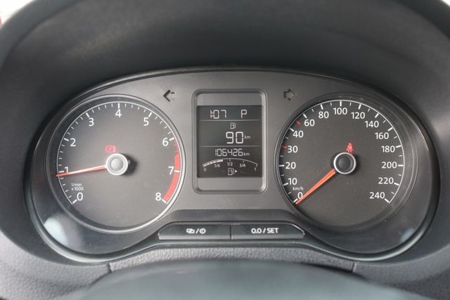 【日本愛信６速變速箱 全車原鈑件】最頂級HL版│衛星導航│ISOFIX│恆溫空調│USB│倒車雷達│ABS煞車輔助│藍芽  第10張相片