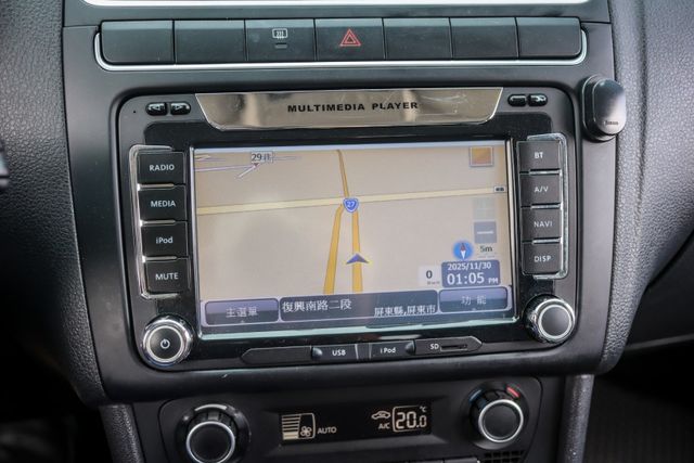 【日本愛信６速變速箱 全車原鈑件】最頂級HL版│衛星導航│ISOFIX│恆溫空調│USB│倒車雷達│ABS煞車輔助│藍芽  第11張相片