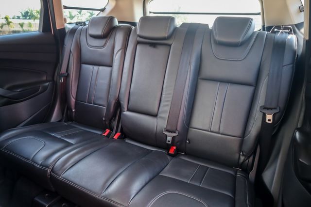 【最頂級旗艦版 原廠保養】全車原鈑件│ACC跟車│車道維持│腳踢電動尾門│電動椅│HID頭燈│ISOFIX│自動停車系統  第11張相片