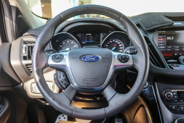 【最頂級旗艦版 原廠保養】全車原鈑件│ACC跟車│車道維持│腳踢電動尾門│電動椅│HID頭燈│ISOFIX│自動停車系統  第13張相片