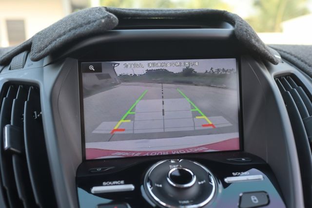 【最頂級旗艦版 原廠保養】全車原鈑件│ACC跟車│車道維持│腳踢電動尾門│電動椅│HID頭燈│ISOFIX│自動停車系統  第17張相片