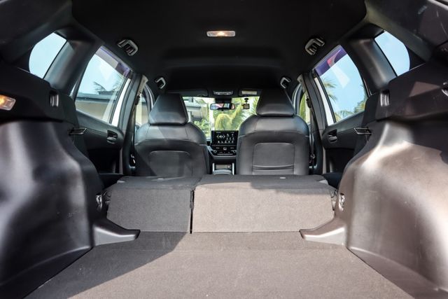 【豪華版 全原鈑件】新車保固中│原廠保養│TSS2.0│全速域跟車│車道置中│倒車顯影│手機連結│ISOFIX│後座出風  第5張相片