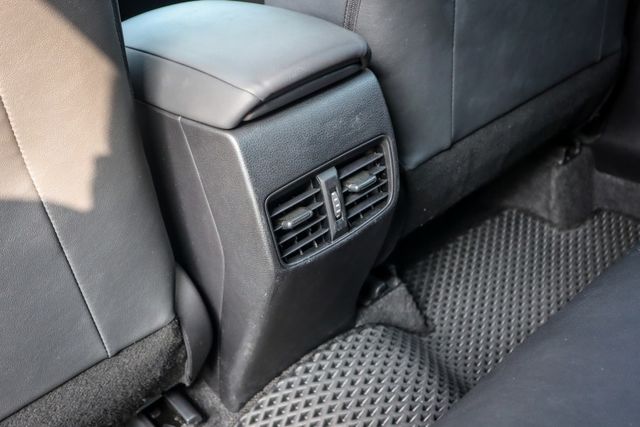 【豪華版 全原鈑件】新車保固中│原廠保養│TSS2.0│全速域跟車│車道置中│倒車顯影│手機連結│ISOFIX│後座出風  第9張相片