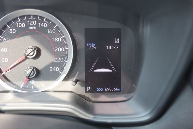 【豪華版 全原鈑件】新車保固中│原廠保養│TSS2.0│全速域跟車│車道置中│倒車顯影│手機連結│ISOFIX│後座出風  第11張相片