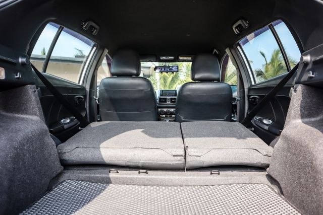 【經典影音版 全車原鈑件】里程保證│倒車顯影│前後車距雷達│衛星導航│前後霧燈│數位後視鏡│抬頭顯示器│LED日行燈  第5張相片