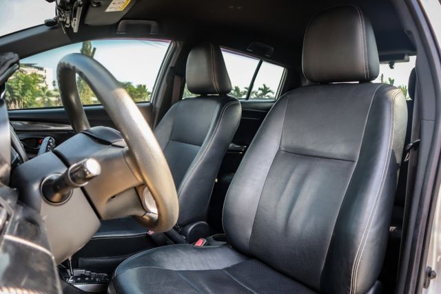 【經典影音版 全車原鈑件】里程保證│倒車顯影│前後車距雷達│衛星導航│前後霧燈│數位後視鏡│抬頭顯示器│LED日行燈  第7張相片