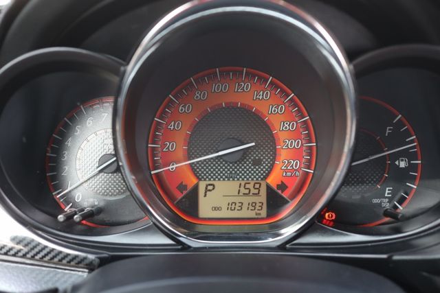 【經典影音版 全車原鈑件】里程保證│倒車顯影│前後車距雷達│衛星導航│前後霧燈│數位後視鏡│抬頭顯示器│LED日行燈  第10張相片