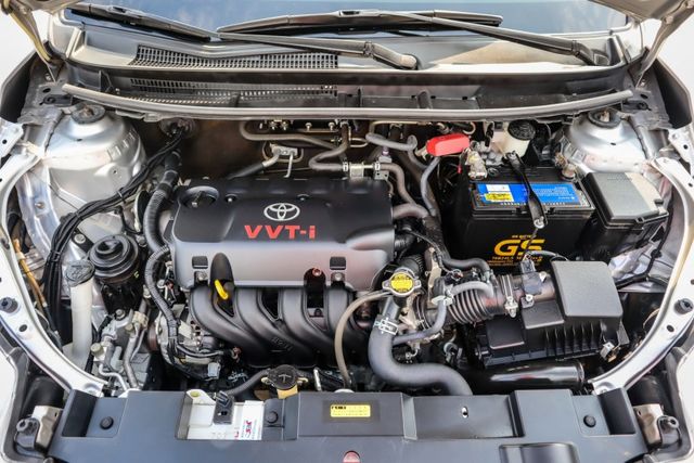 【經典影音版 全車原鈑件】里程保證│倒車顯影│前後車距雷達│衛星導航│前後霧燈│數位後視鏡│抬頭顯示器│LED日行燈  第15張相片