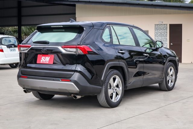 【尊爵影音版 全車原鈑件】里程保證│ACC跟車│車道偏移輔助│CARPLAY│盲點偵測│電動椅│衛星導航│ISOFIX  第2張相片