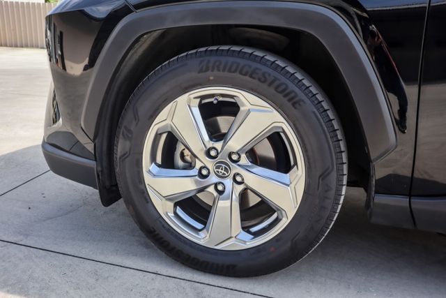 【尊爵影音版 全車原鈑件】里程保證│ACC跟車│車道偏移輔助│CARPLAY│盲點偵測│電動椅│衛星導航│ISOFIX  第4張相片