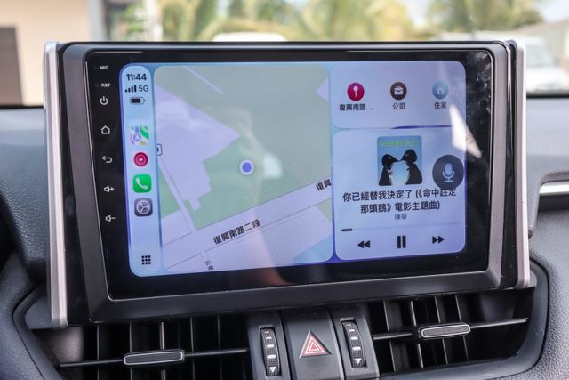 【尊爵影音版 全車原鈑件】里程保證│ACC跟車│車道偏移輔助│CARPLAY│盲點偵測│電動椅│衛星導航│ISOFIX  第14張相片