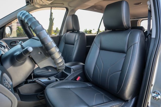 【最頂級旗艦版 原廠保養】僅跑５萬│數位儀錶│數位後視鏡│後座空調│導航│倒車顯影│手機連結│盲點偵測│ISOFIX  第8張相片