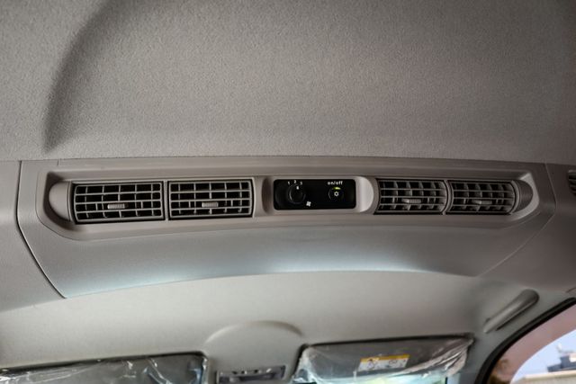 【最頂級旗艦版 原廠保養】僅跑５萬│數位儀錶│數位後視鏡│後座空調│導航│倒車顯影│手機連結│盲點偵測│ISOFIX  第10張相片