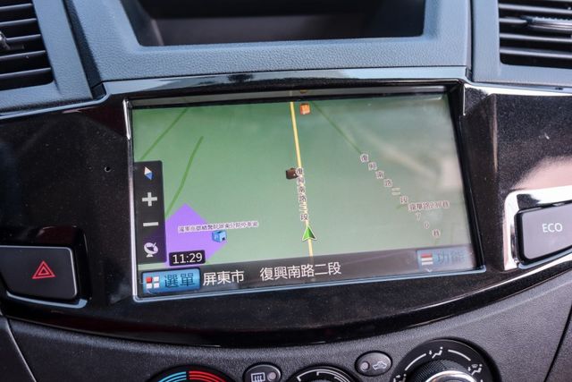 【最頂級旗艦版 原廠保養】僅跑５萬│數位儀錶│數位後視鏡│後座空調│導航│倒車顯影│手機連結│盲點偵測│ISOFIX  第15張相片